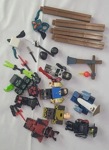 Roblox Minifigures LOTTO 7 personaggi con accessori - Foto 1 di 2