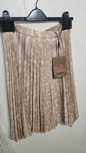 Burberry Rersby Deer Print Pleated silk lined Skirt Soft Fawn Size US 6 - Picture 1 of 5