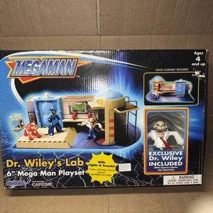 Vintage 2005 Mega Man Dr Wiley's Lab Playset Capcom Figures - New - Damaged Box - Picture 1 of 12
