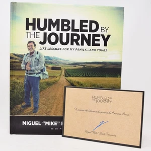 Humbled By The Journey Mike Fernandez Hardcover Biography El Camino Signed Card - Foto 1 di 22