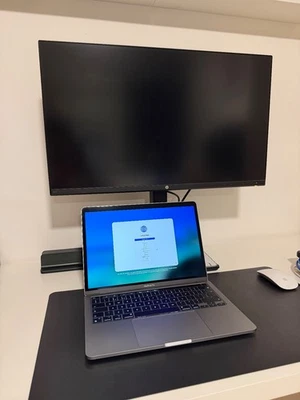 Apple MacBook Pro 13" M1, 2020, 256GB SSD, 8GB RAM - Space Grey - Image 1 of 4