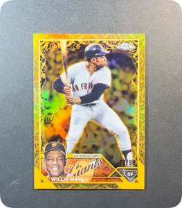 2023 Topps Gilded Collection - Willie Mays Gold /99 Giants HOF #22 - Picture 1 of 2