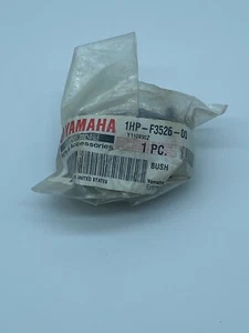 YAMAHA GRIZZLY OEM BUSHING 5KM-23526-10-00 SUPERSEDED BY 1HP-F3526-00-00 - Bild 1 von 2