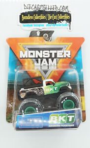 MONSTER JAM TRUCK AUTHENTIC SPIN MASTER BKT TIRES RIDE ON SERIES 11 WRISTBAND