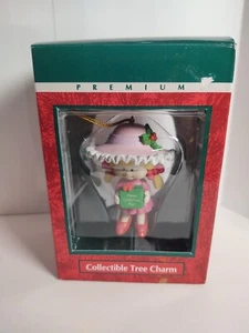 1992 Lustre Fame “Merry Christmas Mom”Ornament Little Girl Dress Up Box - Picture 1 of 15