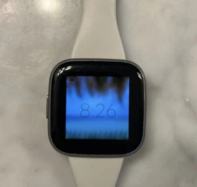 Rastreador de actividad Fitbit Versa 2 Foto 1 de 2