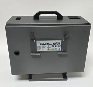Universal Robots UR5 CB31UR5 Controller Box - Bild 1 von 6