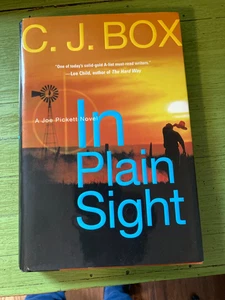 C. J. Box In Plain Sight Joe Pickett Series Hard Cover DJ Like New 2006 - Imagen 1 de 10