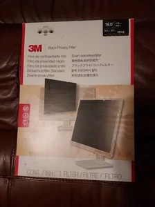 3M Privacy Filter 19" Wide Screen Monitor; Black 30.2cm x 37.7cm PF190C4B V25X - Picture 1 of 2