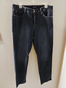 Women's Size 14 Charter Club Lexington Straight Jeans Size 14 - Picture 1 of 6