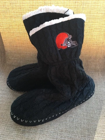 Cleveland Browns NFL Women's Black Bootie Slippers, XL (11-12) - New with Tags Cover