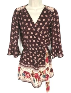 xhilaration Chiffon Floral V-neck 3/4 Bell Sleeve Short Romper Jumpsuit Women XS - Picture 1 of 6