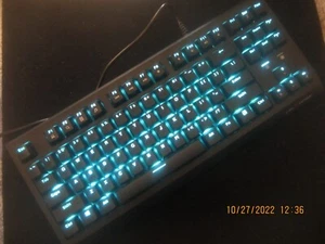 Teclado mecánico con cable VELOCIFIRE TKL01 87 teclas azul retroiluminado LED - Imagen 1 de 3