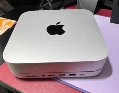 Apple Mac mini M1 (2020) 8GB +apple keyboard/tastatur +Satechi STAND & HUB - Bild 1 von 4