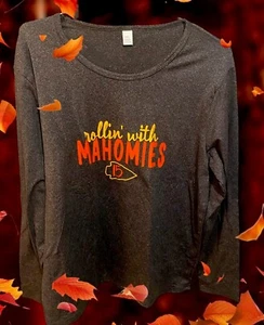 T-shirt donna "Rolling With Mahomies" taglia XXL grigia nuova Football Chiefs Mahomes - Foto 1 di 1