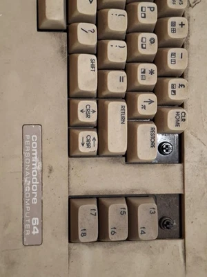 Commodore 64 Originale - Immagine 1 di 4