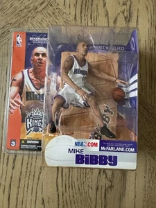 2003 MCFARLANE SPORTSPICKS MIKE BIBBY SACRAMENTO KINGS ACTIONFIGUREN SERIE 3 - Bild 1 von 4