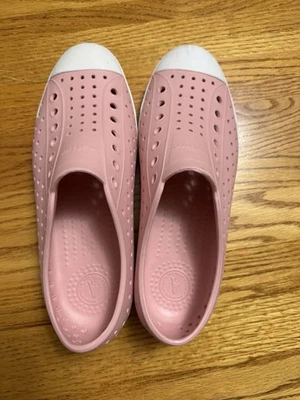 Zapato Rosa Nativo Jefferson Damas 10 Foto 1 de 3