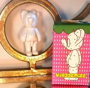 VATER STEVE Dorfmäuse MATT WEISSE MAUS mit einer Box. 1Größe. Weiß matt. - Bild 1 von 4