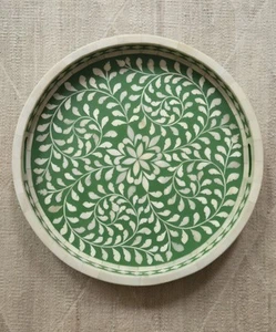 Large Bone Inlay Floral Green and White Round Decorative Tray 18" x 2 1/4" - Picture 1 of 8