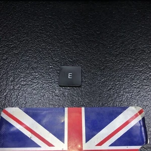 Genuine Key Cap + Hinge MacBook A2179,A2337,A2338,A2141,A2251 & A2289 For Key, E - Picture 1 of 3