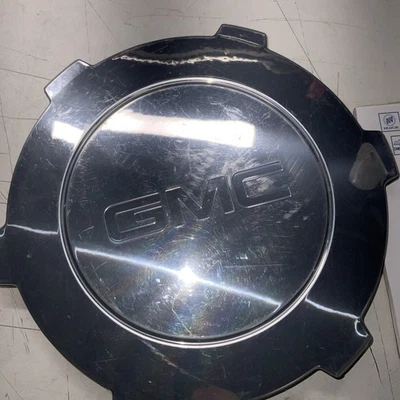 2004-2007 GMC SIERRA 1500 YUKON XL Wheel Center Hub Cap 9594521 - Image 1 of 2