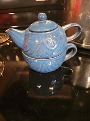 Pier 1 Imports Juego de tetera de gres apilable azul Foto 1 de 4