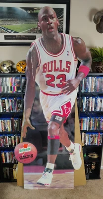De colección Raro 1992 Michael Jordan Gatorade Cartón Tamaño Natural Recortado Stand-Up Foto 1 de 4