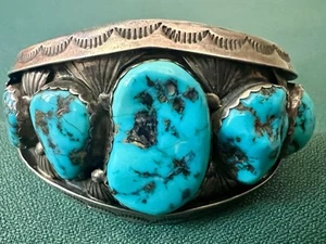 NAVAJO KINGMAN TURQUOISE NATIVE AM. HUGE SIGNED L. SLIM VINTAGE CUFF BRACELET - Picture 1 of 16