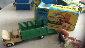 Corgi 484 Dodge Kew Fargo Livestock Carrier. In Great condition Original Box - Picture 1 of 9