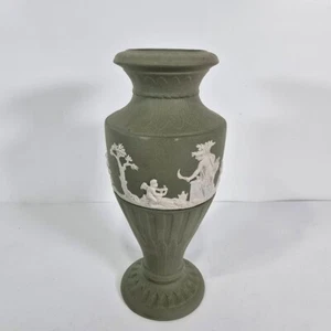 Wedgewood England Jasperware kleine salbeigrüne Urnenvase signiert 1998 - Bild 1 von 8