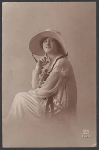 cartolina d'epoca-post card-DONNINA WOMAN LADY FRAU FEMME 6 - Picture 1 of 1