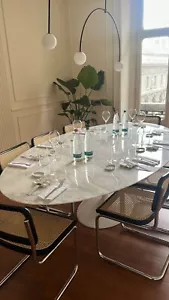 Personalisieren Sie Ihren Saarinen Tulpentisch: Ein einzigartiges Kunstwerk! - Bild 1 von 5