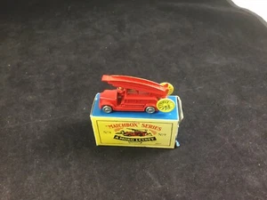 Vintage Lesney England Matchbox No 9 Dennis Fire Engine Grey Wheels With Box - Picture 1 of 3