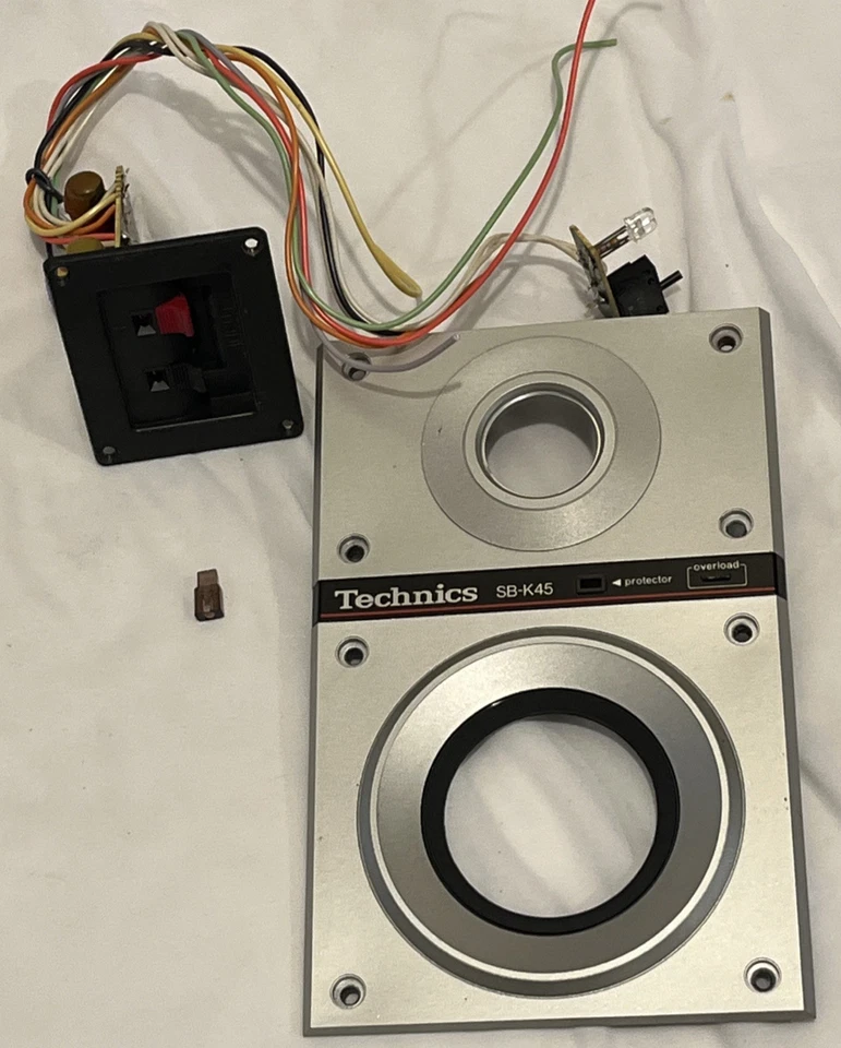 Altavoz tweeter TECHNICS SB-K45 y conexión de placa de cubierta de rango medio Foto 1 de 4