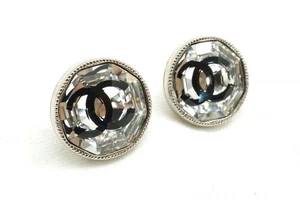 ARETES DE CRISTAL CON DIAMANTE CORTADO DE CHANEL A18B MARCA COCO PLATA 2789J - Imagen 1 de 10