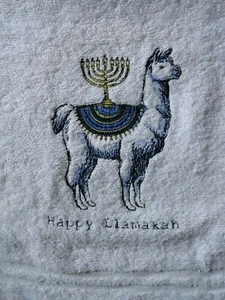 HANUKKAH HAND TOWEL HUMOR JEWISH MENORAH ON A LLAMA'S BACK FESTIVAL OF LIGHTS - Picture 1 of 2