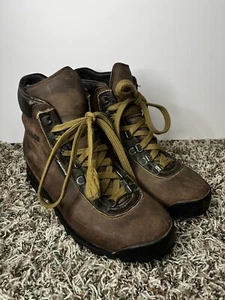 RAICHLE Switzerland Size 7 VIBRAM Hiking Boots - Mountaineering Boots - Brown - Picture 1 of 18