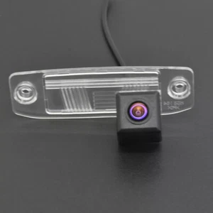 CCD Reversing camera for Chrysler 300C Grand voyager SRT8 Magnum Sebring - Picture 1 of 7
