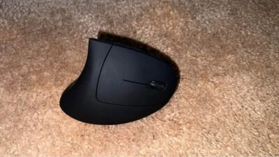 Anker Wireless 2.4G Ergonomic Vertical Optical Mouse - Black (‎AK-98ANWVM-UBA) - Image 1 of 4