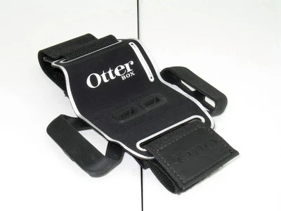 OTTERBOX Genuine! Running Armband for Samsung Galaxy/Similar Size Phones - Image 1 of 4