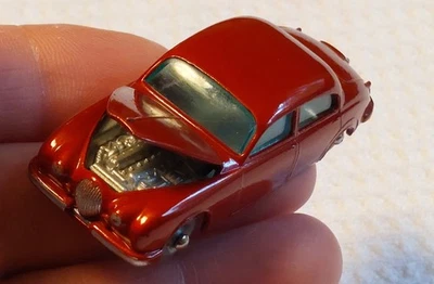 Vintage *MINT* 1962 Matchbox by	Lesney No.65 Jaguar 3.4 Litre Metallic Red - Image 1 of 4