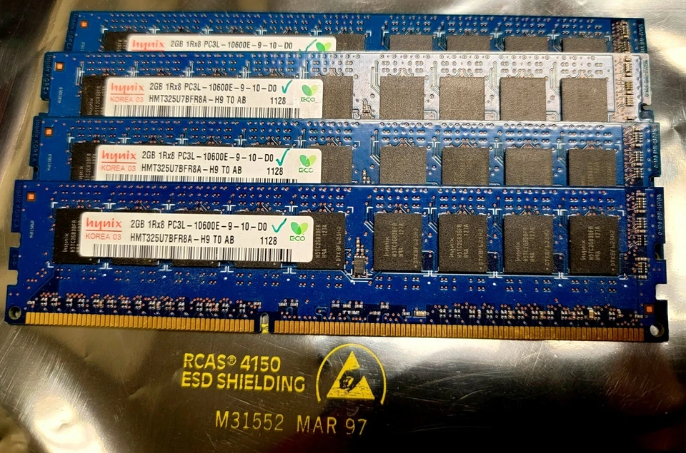 Memoria de servidor de escritorio Hynix PC3L-10600E DDR3 ECC sin búfer de 8 GB (2 GB x 4) 1Rx8 Foto 1 de 1
