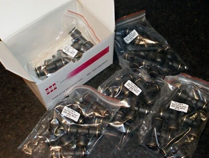 20 x 3/8" OD Union Tee One Touch Quick Connect Push to Connect Tube Fitting - Picture 1 of 7