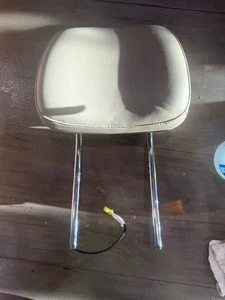 11 - 21 Jeep Grand Cherokee Dodge Durango Front Active Headrest - Picture 1 of 3