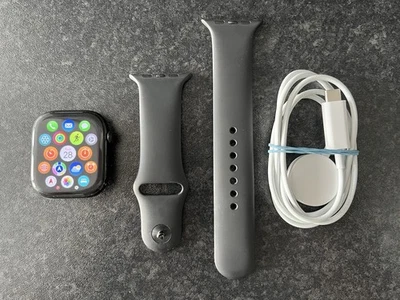 **Apple Watch Series 10 Jet Black 46mm GPS & Cellular 100% BH 🔋& WARRANTY** - Image 1 of 4