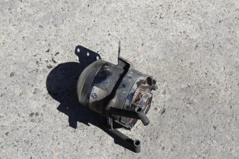 2007 BMW 550i E60 RIGHT PASSENGER SIDE FRONT FOG LIGHT LAMP 6910792 - Image 1 of 4