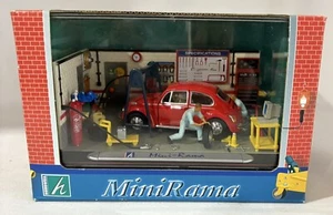 Hongwell MiniRama 1/43 ~ Red VW Beetle Car Workshop ~ Sealed - Picture 1 of 6