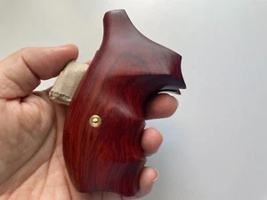 New Smooth Rose wood Hanmade decorate Grips Fit for S&W, K/L ROUND BUTT 686 - Picture 1 of 6