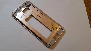 Samsung Galaxy S7 Edge G935 Genuine LCD Screen Frame Housing Gold - Picture 1 of 2